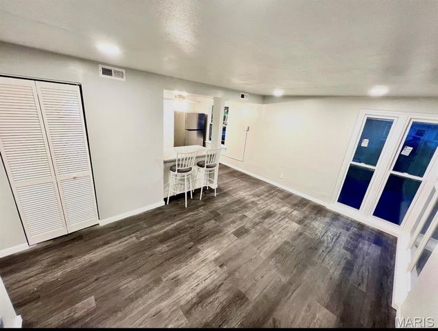 1305 Saint Jean Street, Florissant, MO 63031