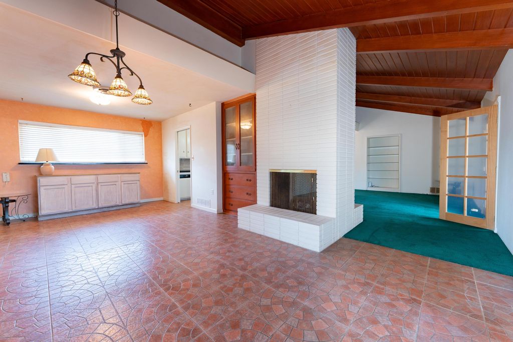 Image 10 of property listing at 1817 8th Avenue, Delano, CA 93215