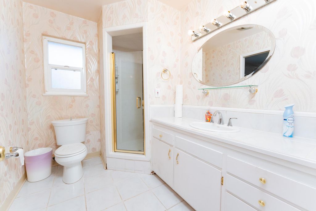 Image 27 of property listing at 1817 8th Avenue, Delano, CA 93215