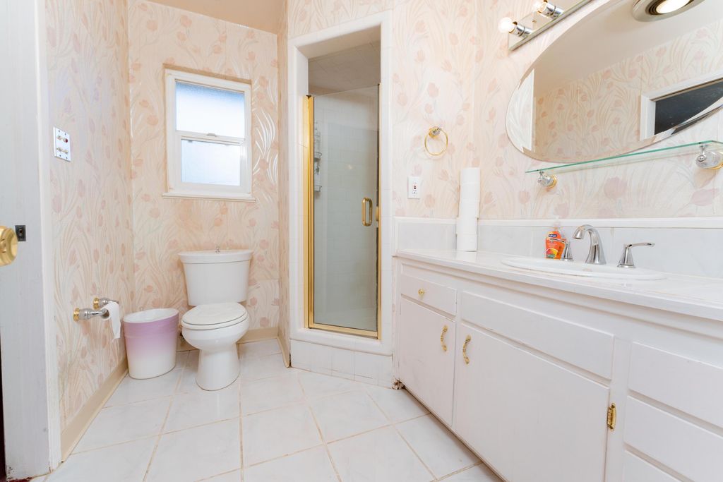 Image 29 of property listing at 1817 8th Avenue, Delano, CA 93215