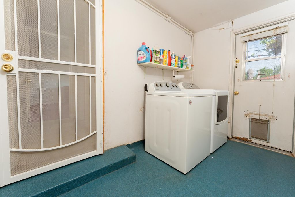 Image 34 of property listing at 1817 8th Avenue, Delano, CA 93215