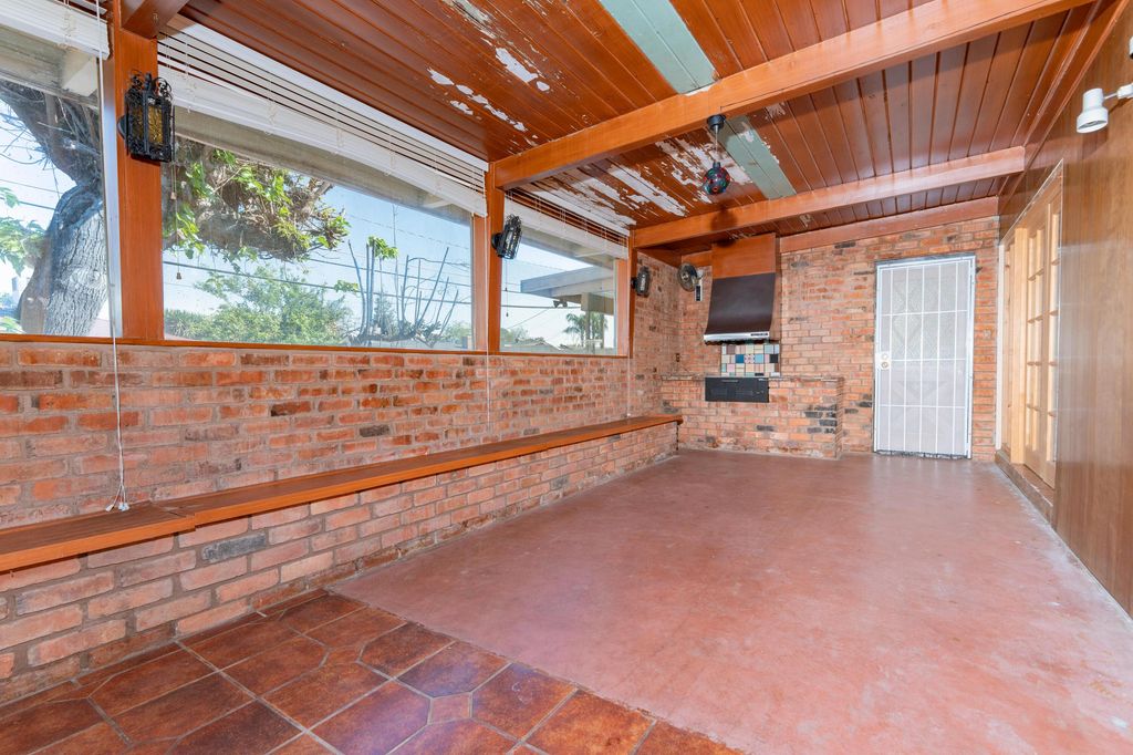 Image 35 of property listing at 1817 8th Avenue, Delano, CA 93215