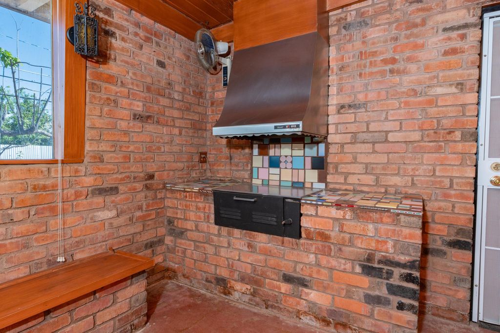 Image 36 of property listing at 1817 8th Avenue, Delano, CA 93215