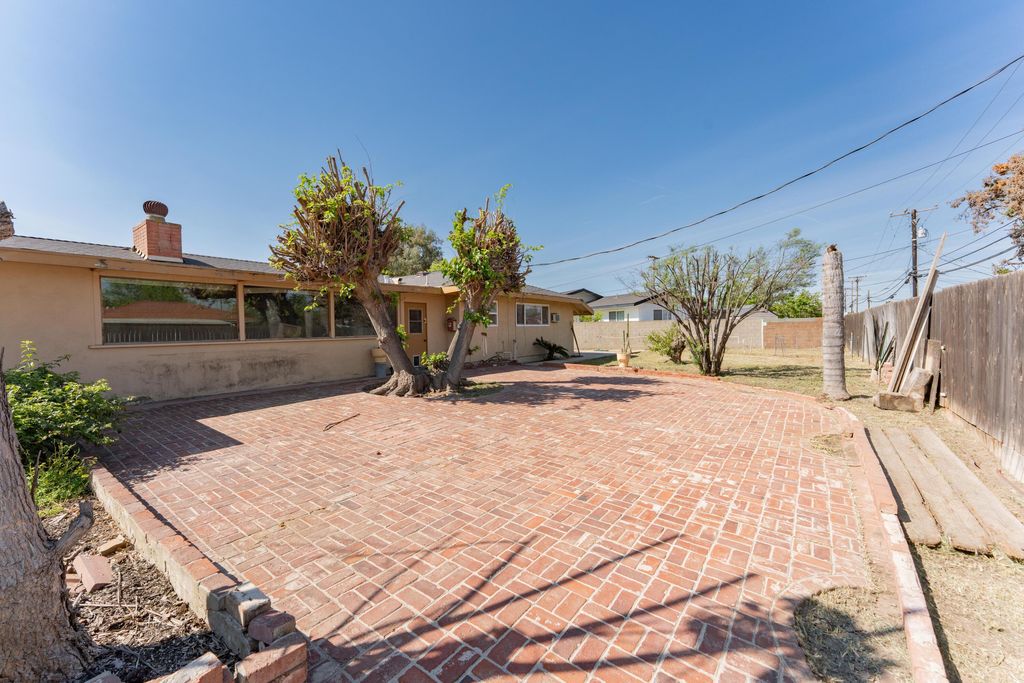 Image 39 of property listing at 1817 8th Avenue, Delano, CA 93215