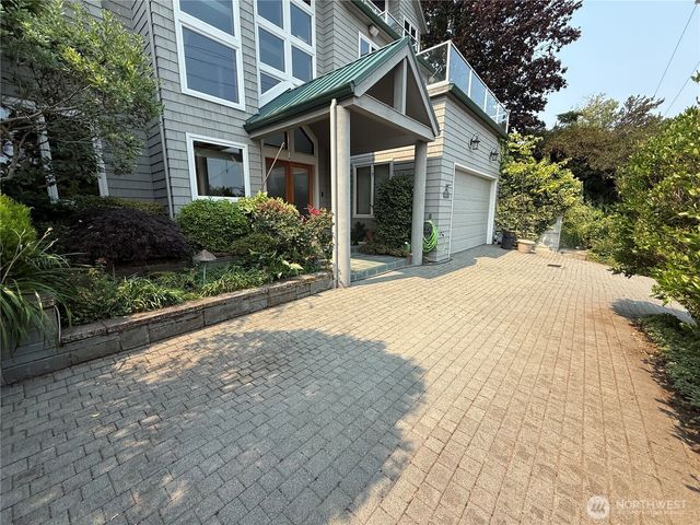 7275 N Mercer Way, Mercer Island, WA 98040
