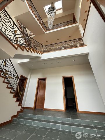 7275 N Mercer Way, Mercer Island, WA 98040