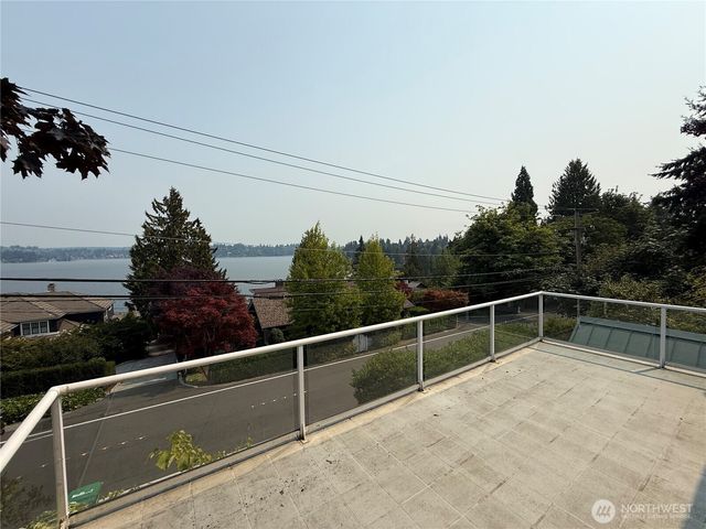7275 N Mercer Way, Mercer Island, WA 98040