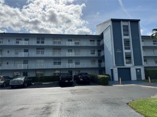 7680 NW 18th St 201, Margate, FL 33063