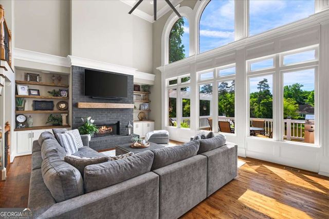 4516 Meadow Club Drive, Suwanee, GA 30024