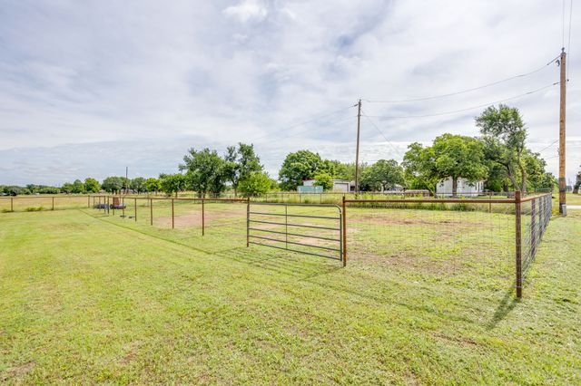 6296 Fm 1195, Mineral Wells, TX 76067