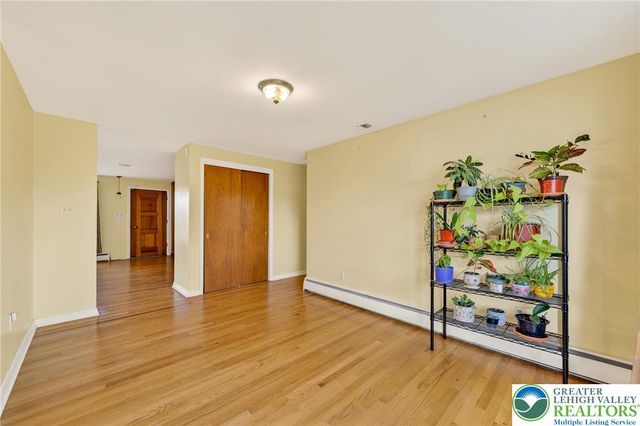 960 Fairview Street, Allentown City, PA 18109