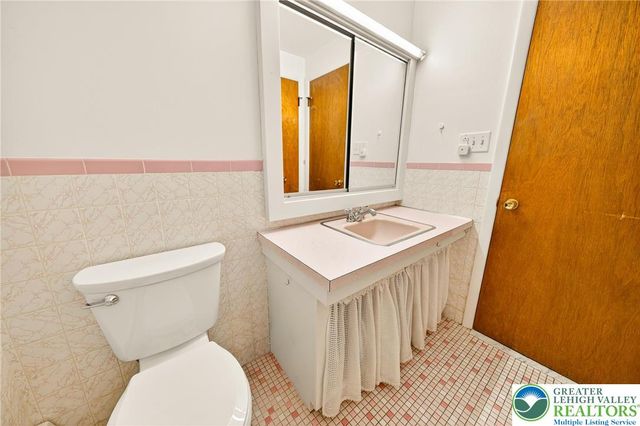 960 Fairview Street, Allentown City, PA 18109