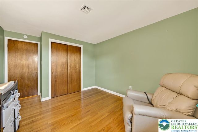 960 Fairview Street, Allentown City, PA 18109