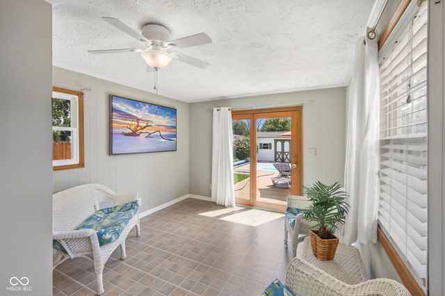 3127 S Fielding Road, New Palestine, IN 46163