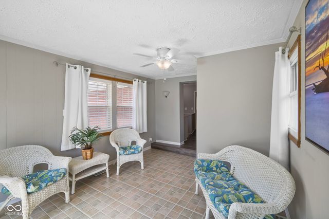 3127 S Fielding Road, New Palestine, IN 46163