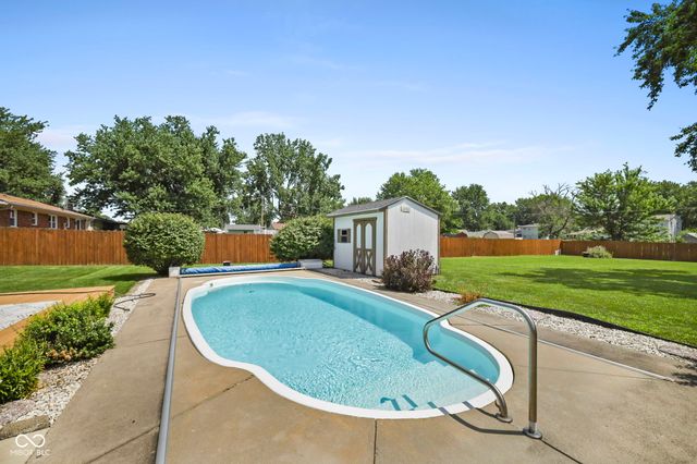 3127 S Fielding Road, New Palestine, IN 46163