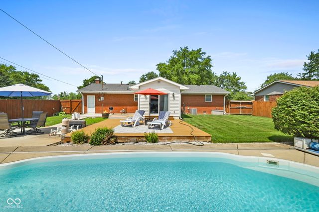 3127 S Fielding Road, New Palestine, IN 46163
