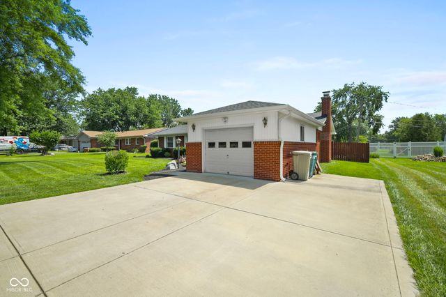 3127 S Fielding Road, New Palestine, IN 46163