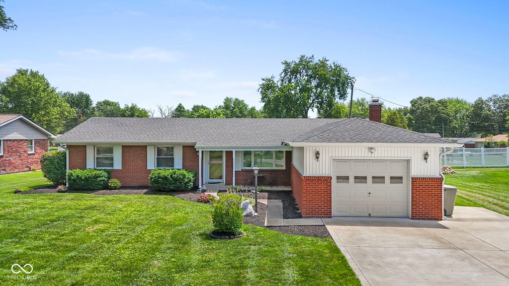 3127 S Fielding Road, New Palestine, IN 46163