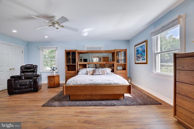 9875 HILLTOP DR, Bangor, PA 18013