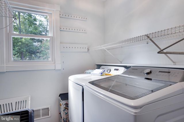 9875 HILLTOP DR, Bangor, PA 18013