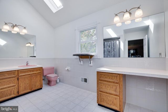 9875 HILLTOP DR, Bangor, PA 18013