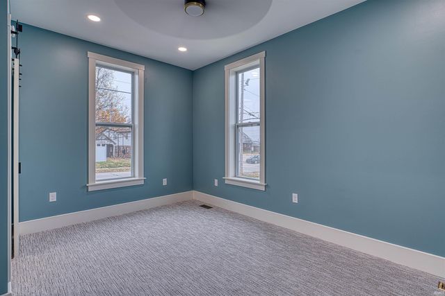 206 W Gibson Street, Haubstadt, IN 47639