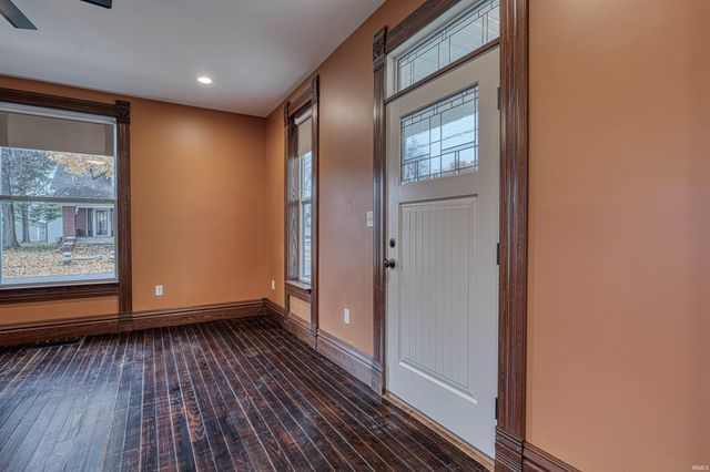 206 W Gibson Street, Haubstadt, IN 47639