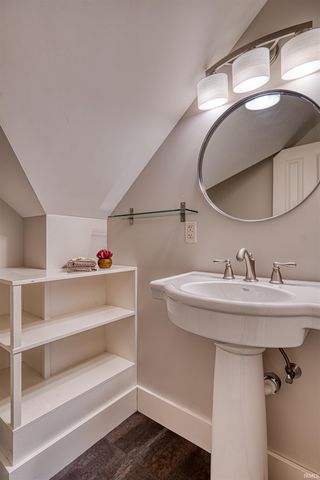 206 W Gibson Street, Haubstadt, IN 47639