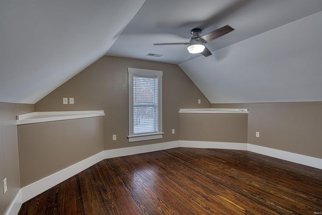 206 W Gibson Street, Haubstadt, IN 47639