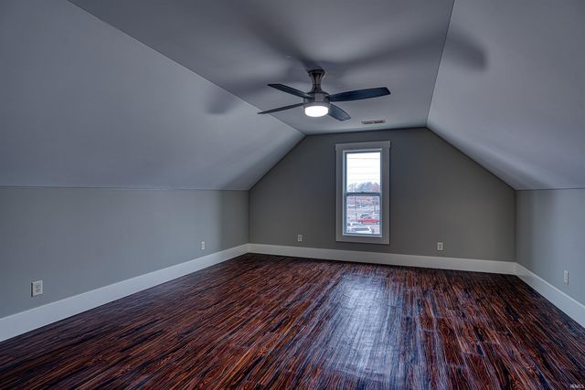 206 W Gibson Street, Haubstadt, IN 47639