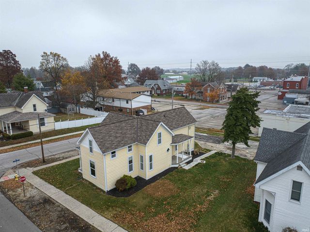 206 W Gibson Street, Haubstadt, IN 47639