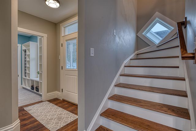 206 W Gibson Street, Haubstadt, IN 47639