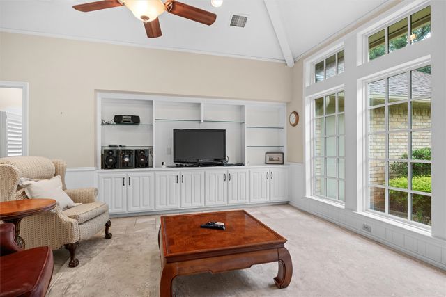 2517 Chad Drive, Arlington, TX 76017