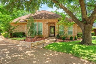 2517 Chad Drive, Arlington, TX 76017