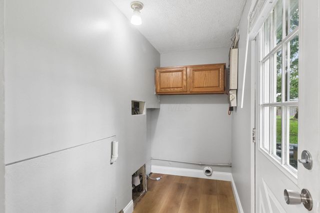 450 Amesbury Drive, Gahanna, OH 43230