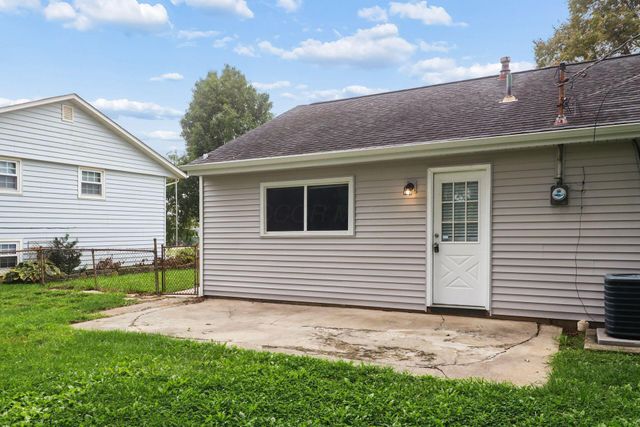 450 Amesbury Drive, Gahanna, OH 43230