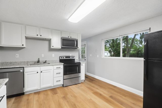 450 Amesbury Drive, Gahanna, OH 43230