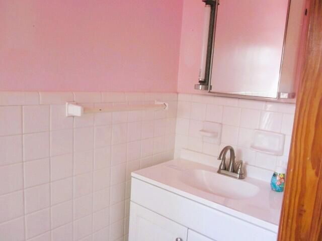 3633 LONGVIEW DR, Collinsville, VA 24078