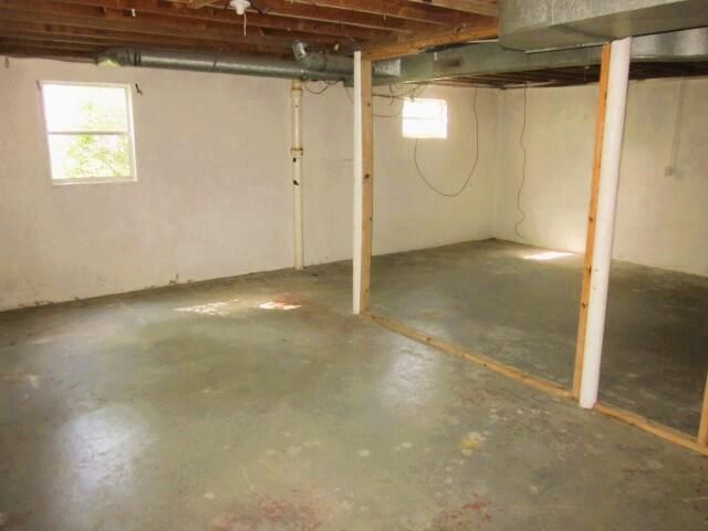 3633 LONGVIEW DR, Collinsville, VA 24078