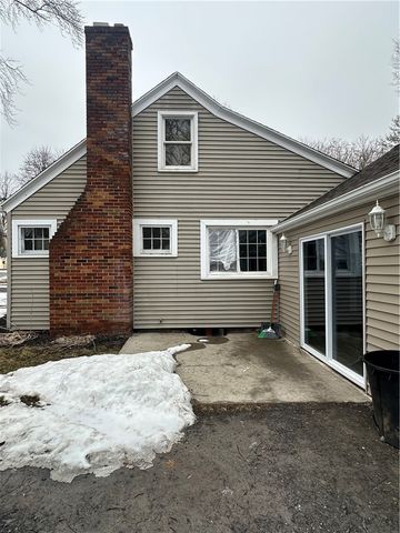 70 Fenton Rd, Chili, NY 14624