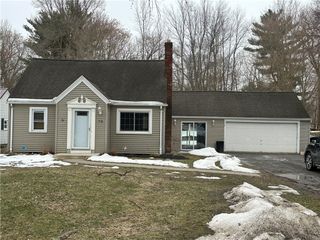 70 Fenton Rd, Chili, NY 14624