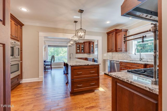 292 Alpine Trail, Kingsport, TN 37663