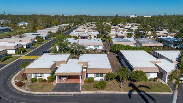 2305 RIVERBLUFF PARKWAY V256, Sarasota, FL 34231