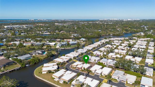 2305 RIVERBLUFF PARKWAY V256, Sarasota, FL 34231