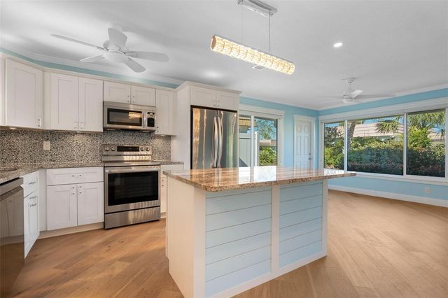 2305 RIVERBLUFF PARKWAY V256, Sarasota, FL 34231