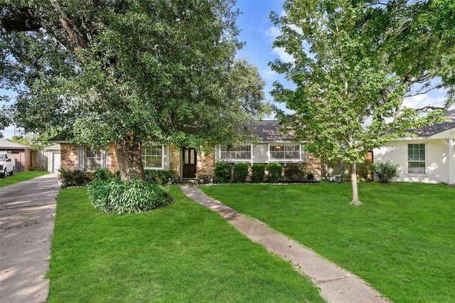 9602 Philmont Drive, Houston, TX 77080