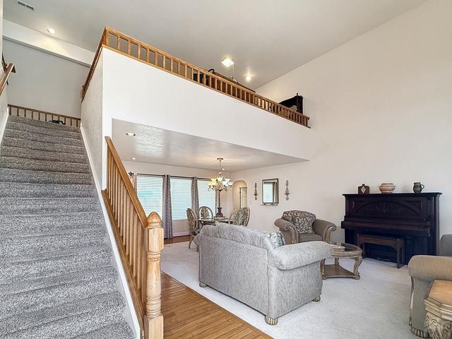 17 Redondo Ln, Pueblo, CO 81005