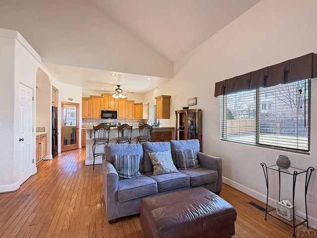 17 Redondo Ln, Pueblo, CO 81005