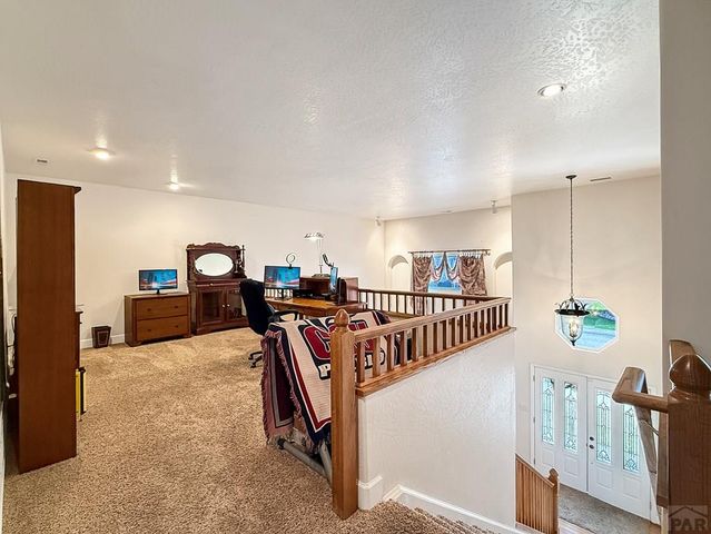 17 Redondo Ln, Pueblo, CO 81005